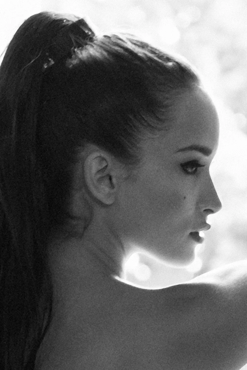 „Out or in“ – Detailansicht des Motivs (Ausschnitt) – künstlerische aktfotografie