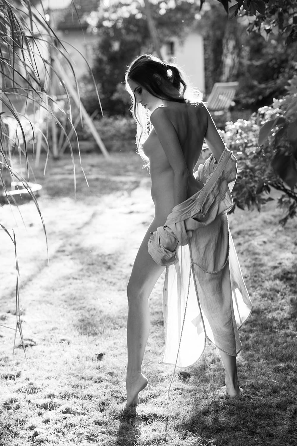 No-Neighbors-Watching-O3585_0158
