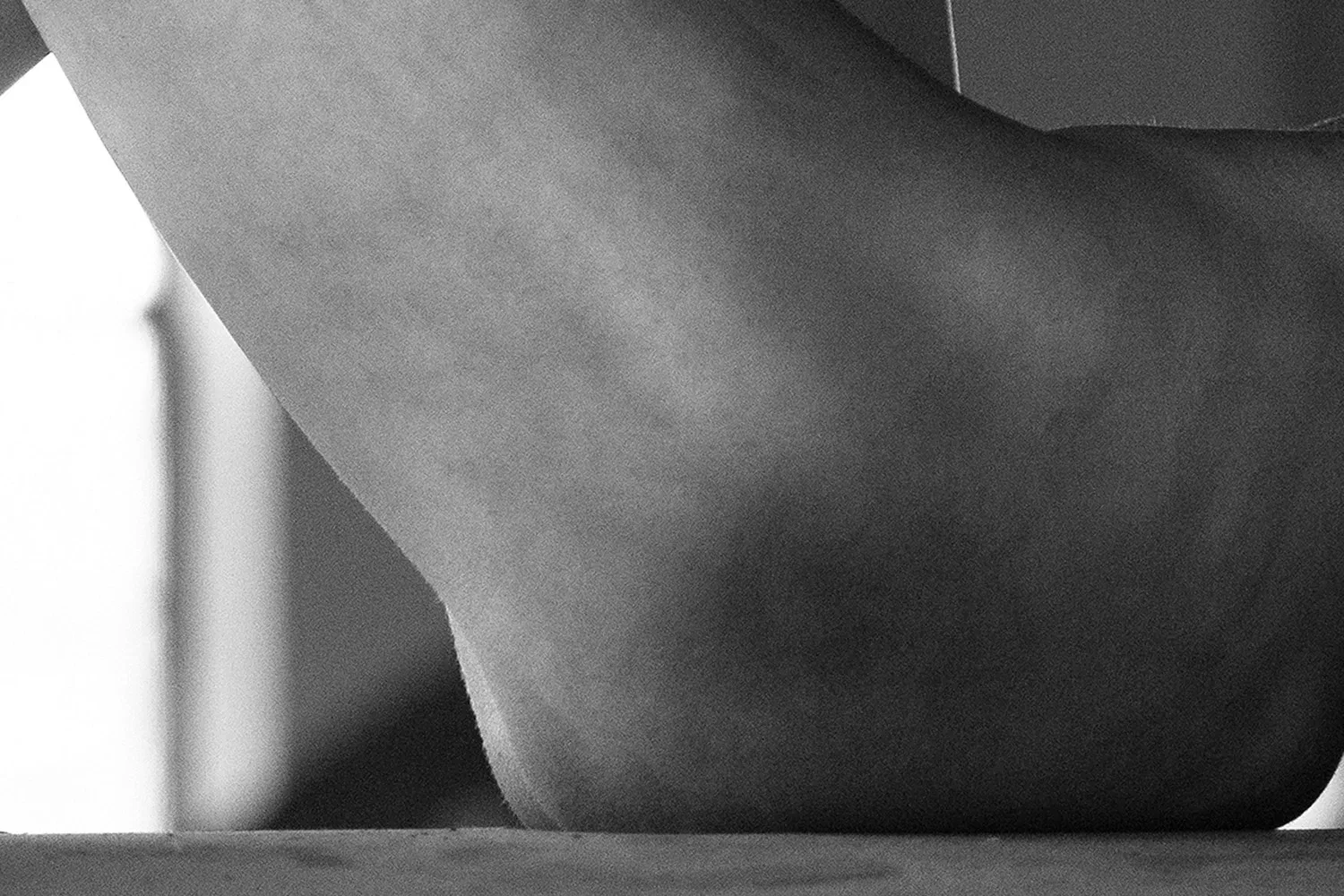 DROP DEAD LEGS - Image 5