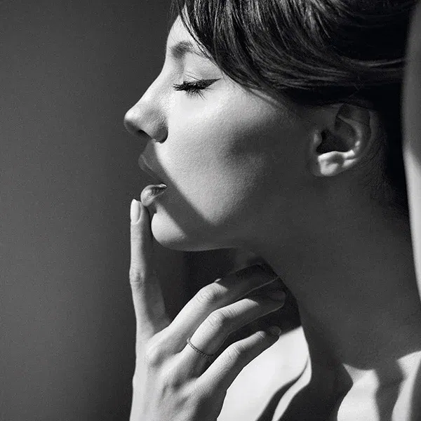 zeitgenössiche aktfotografie in limitierter auflage