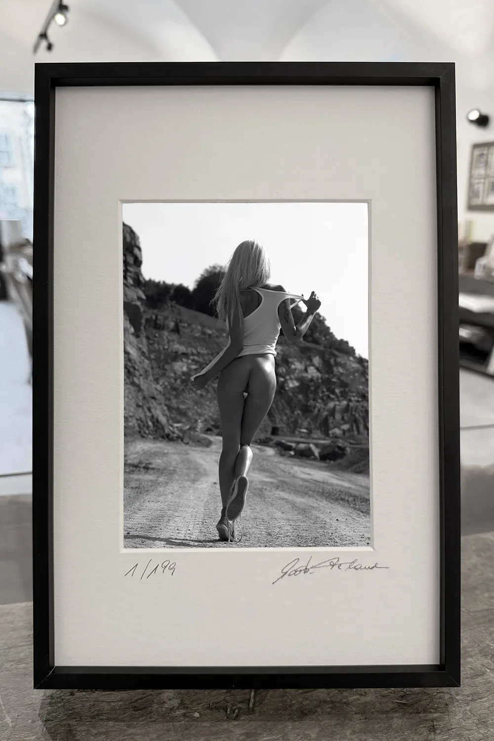 High-Heels-Lie.-Converse-Don’t3